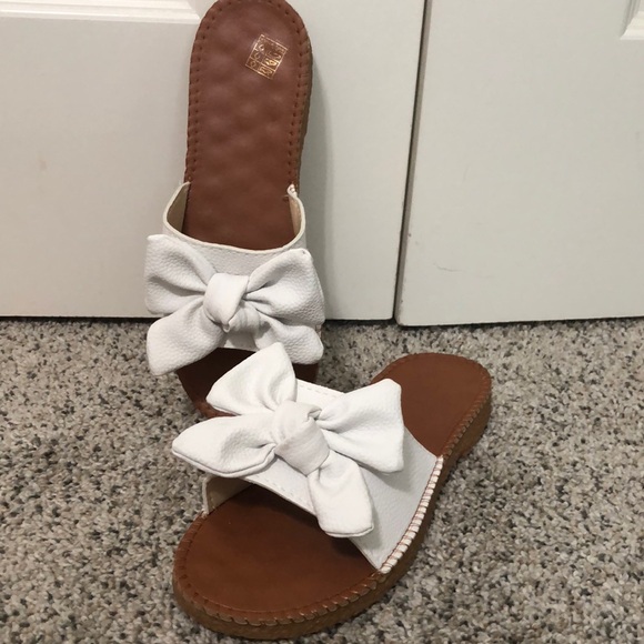 Cute green bow slides 9 slide sandals new - Picture 2 of 11